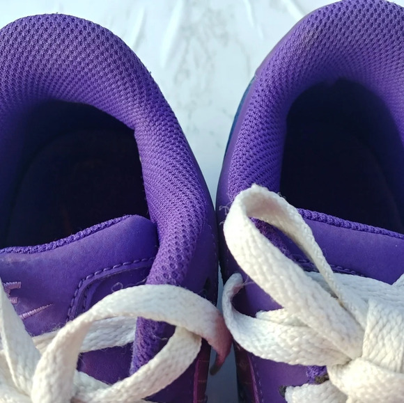 Nike Purple Gradient Athletic Shoes - Picture 5 of 7